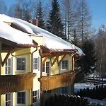 Haus Elisengrund Am Geigenbuehel - Prive Seefeld in Tirol