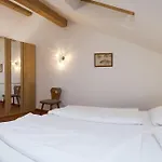 Haus Elisengrund Am Geigenbuehel - Prive Semesterbostad Seefeld in Tirol