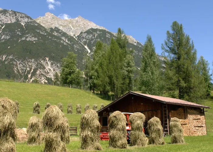 Haus Elisengrund Am Geigenbuehel - Privé Seefeld in Tirol