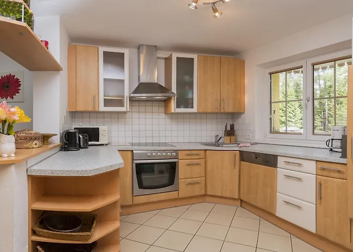 Haus Elisengrund Am Geigenbuehel - Privé Seefeld in Tirol