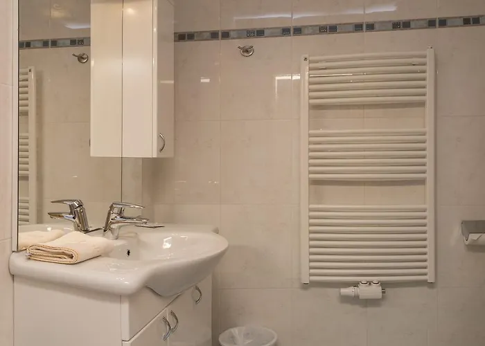 Haus Elisengrund Am Geigenbuehel - Privé Seefeld in Tirol